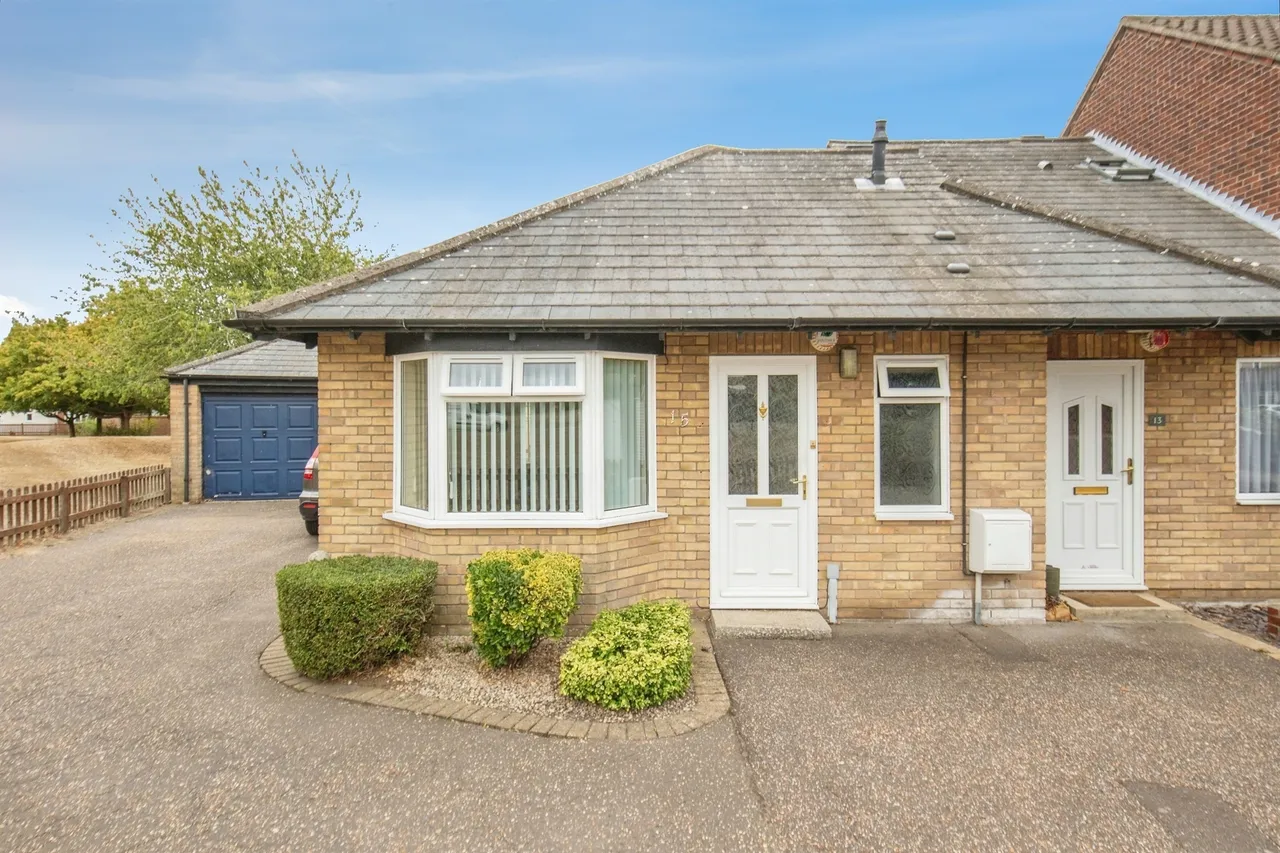 1 bed house for sale — Dale Close, Stanway, COLCHESTER