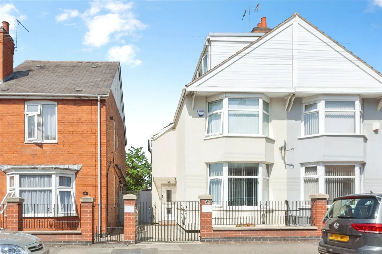 5 bed house for sale, Gwendolen Road, Spinney Hills, LE5