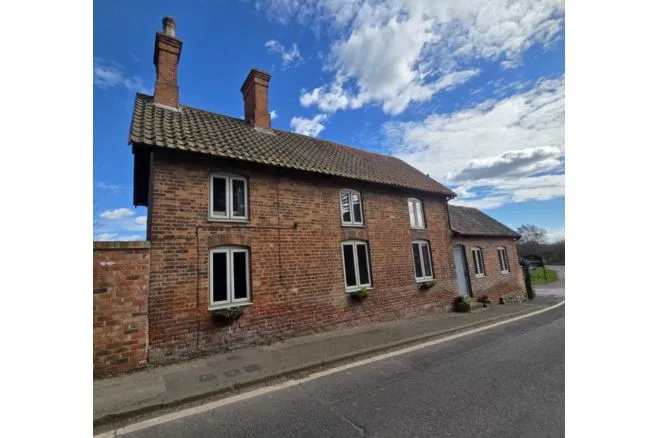 Main Street, Newark, NG22, photo 19