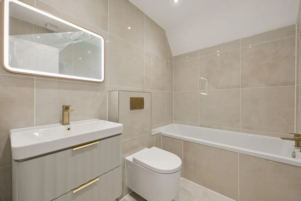 Lapwing Lane, West Didsbury, M20, photo 16