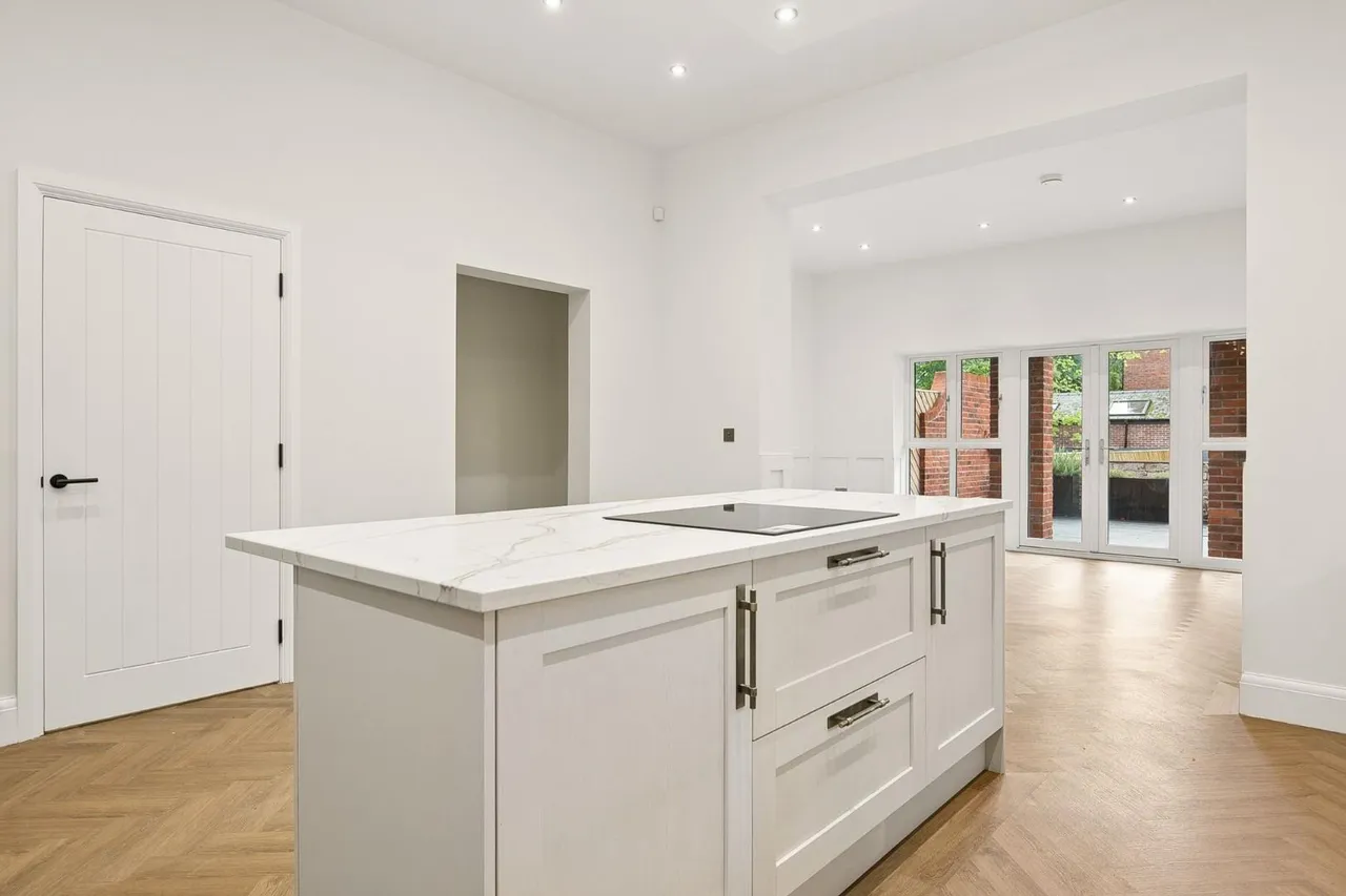 Lapwing Lane, West Didsbury, M20, photo 12