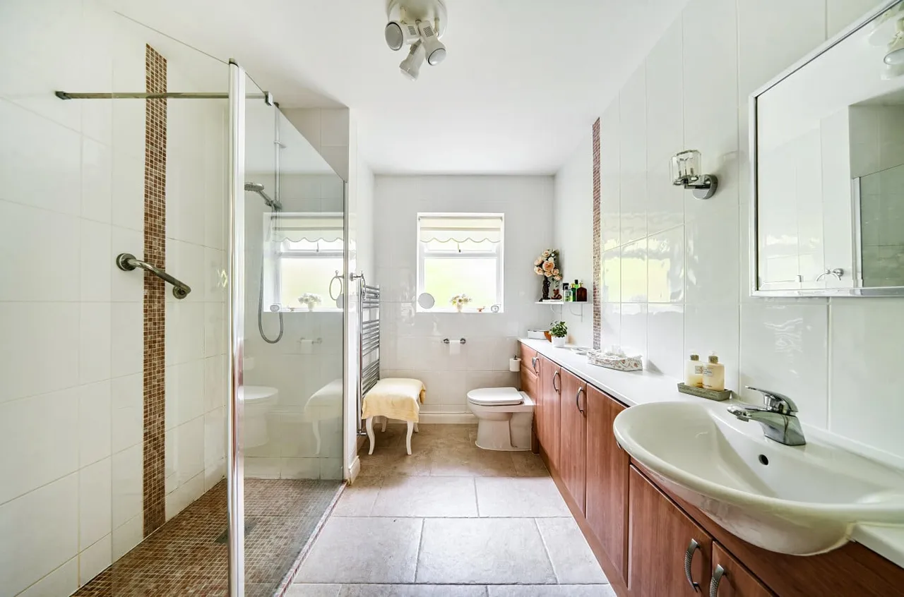 Silverwood Copse, West Chiltington, RH20, photo 11