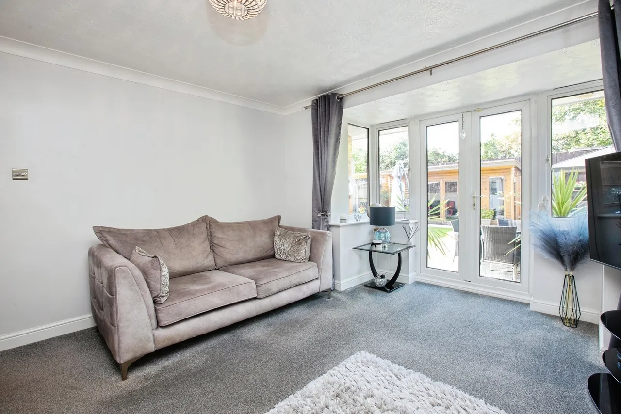 The Bluebells, SUTTON-IN-ASHFIELD, Nottinghamshire, NG17, photo 5