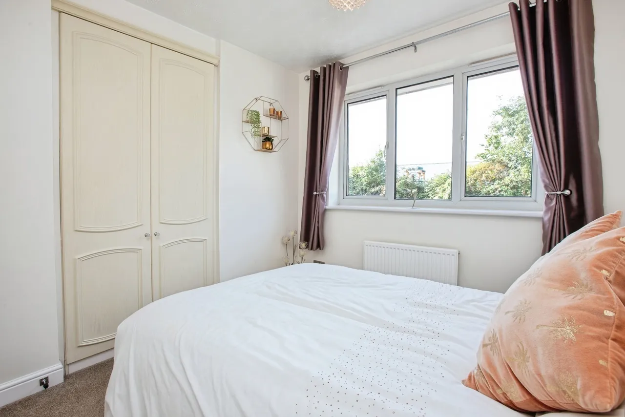 The Bluebells, SUTTON-IN-ASHFIELD, Nottinghamshire, NG17, photo 10