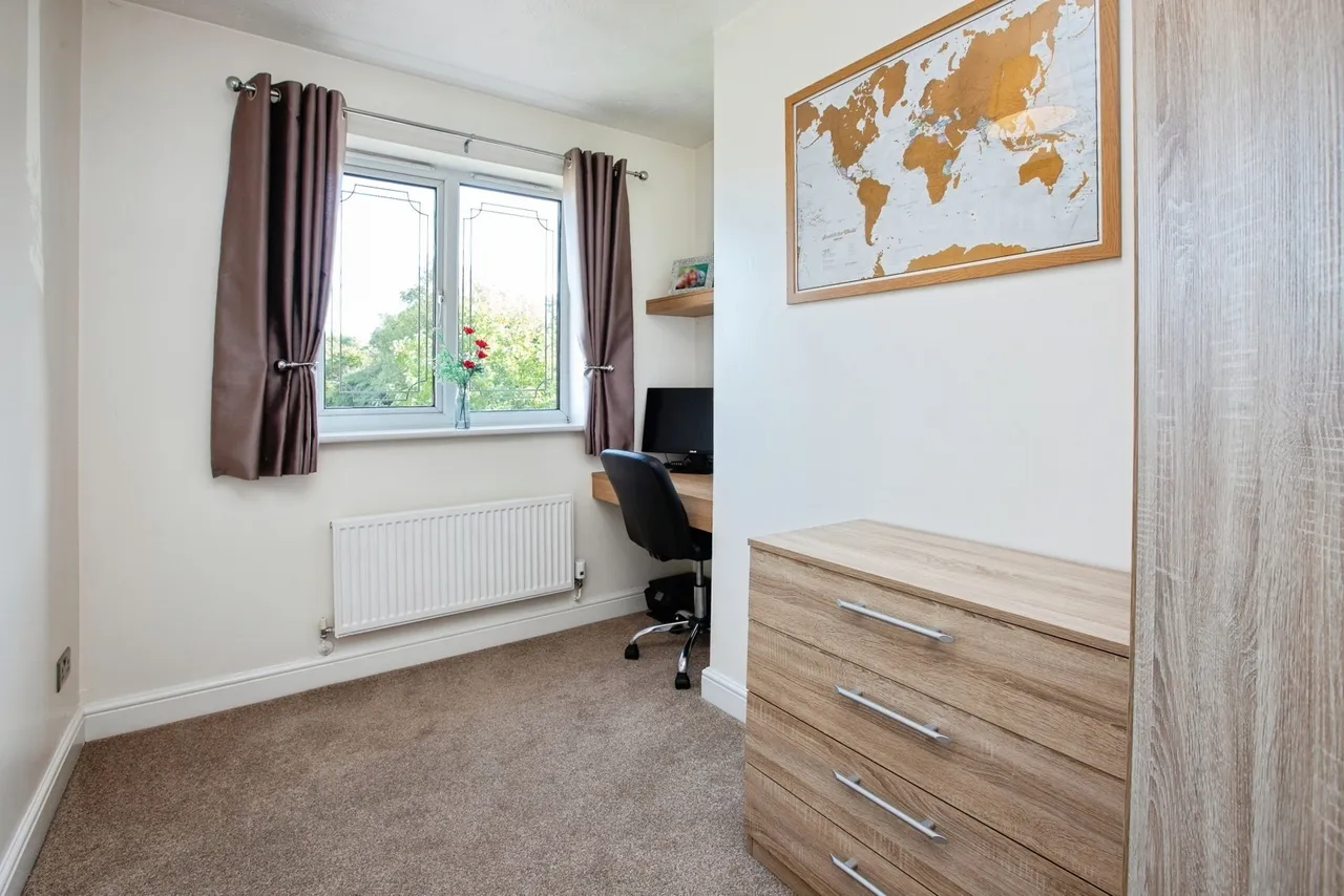 The Bluebells, SUTTON-IN-ASHFIELD, Nottinghamshire, NG17, photo 12