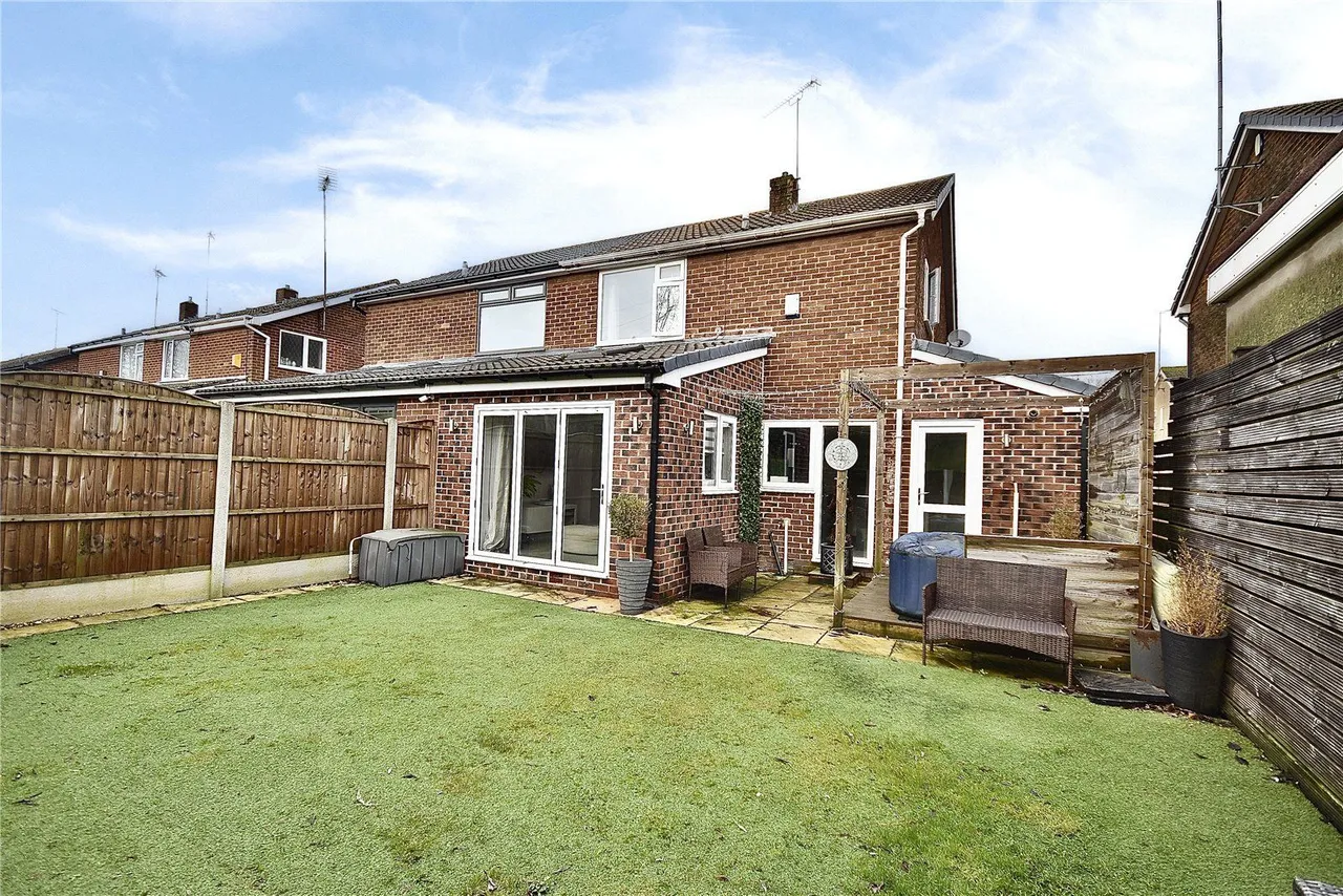Oozewood Road, Royton, OL2, photo 12