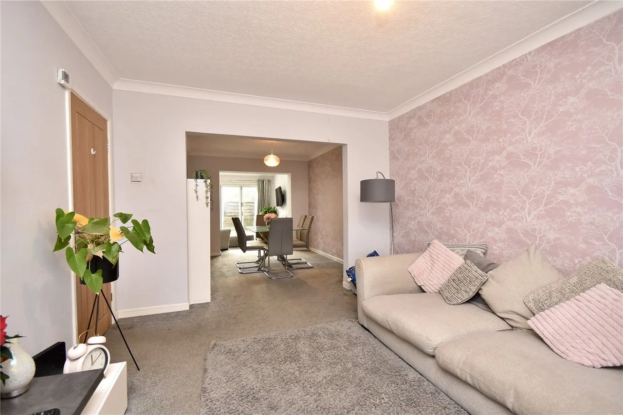 Oozewood Road, Royton, OL2, photo 8