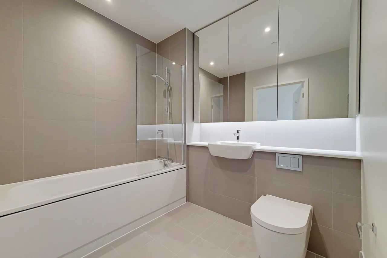 London, N17, photo 15