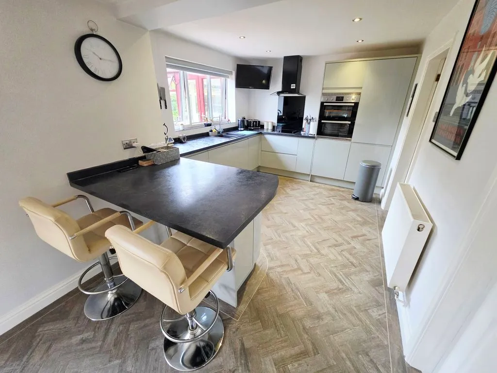 College Farm Drive, Birmingham, B23, photo 12