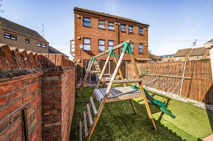 Mondem Lane, Slough, SL1, photo 15
