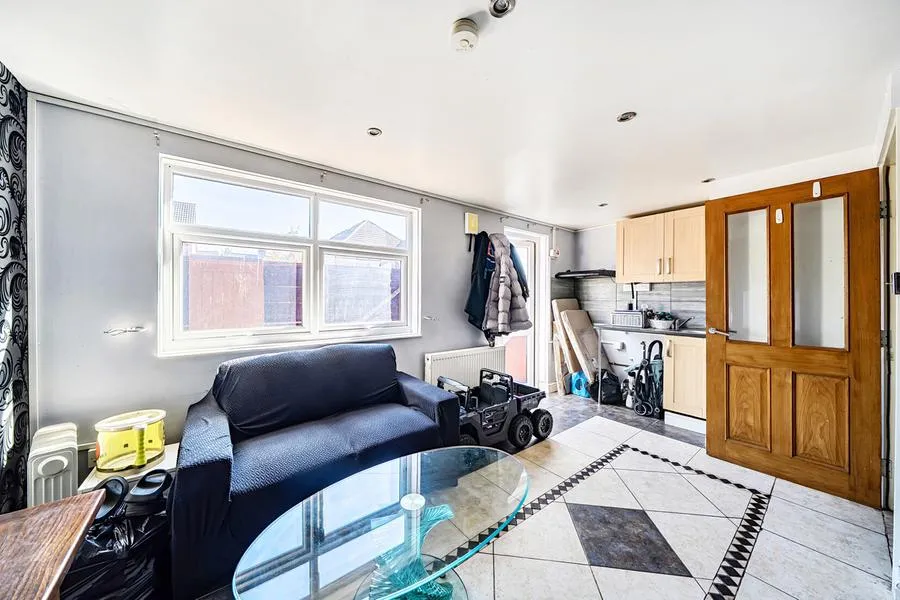 Mondem Lane, Slough, SL1, photo 17