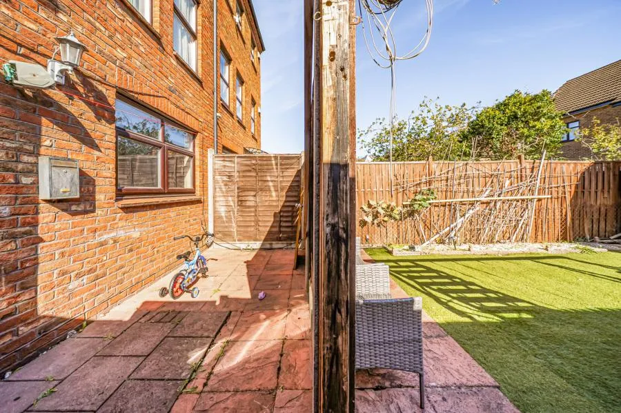 Mondem Lane, Slough, SL1, photo 10