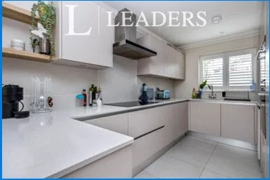 Alder Grove, Chilworth, GU4, photo 2