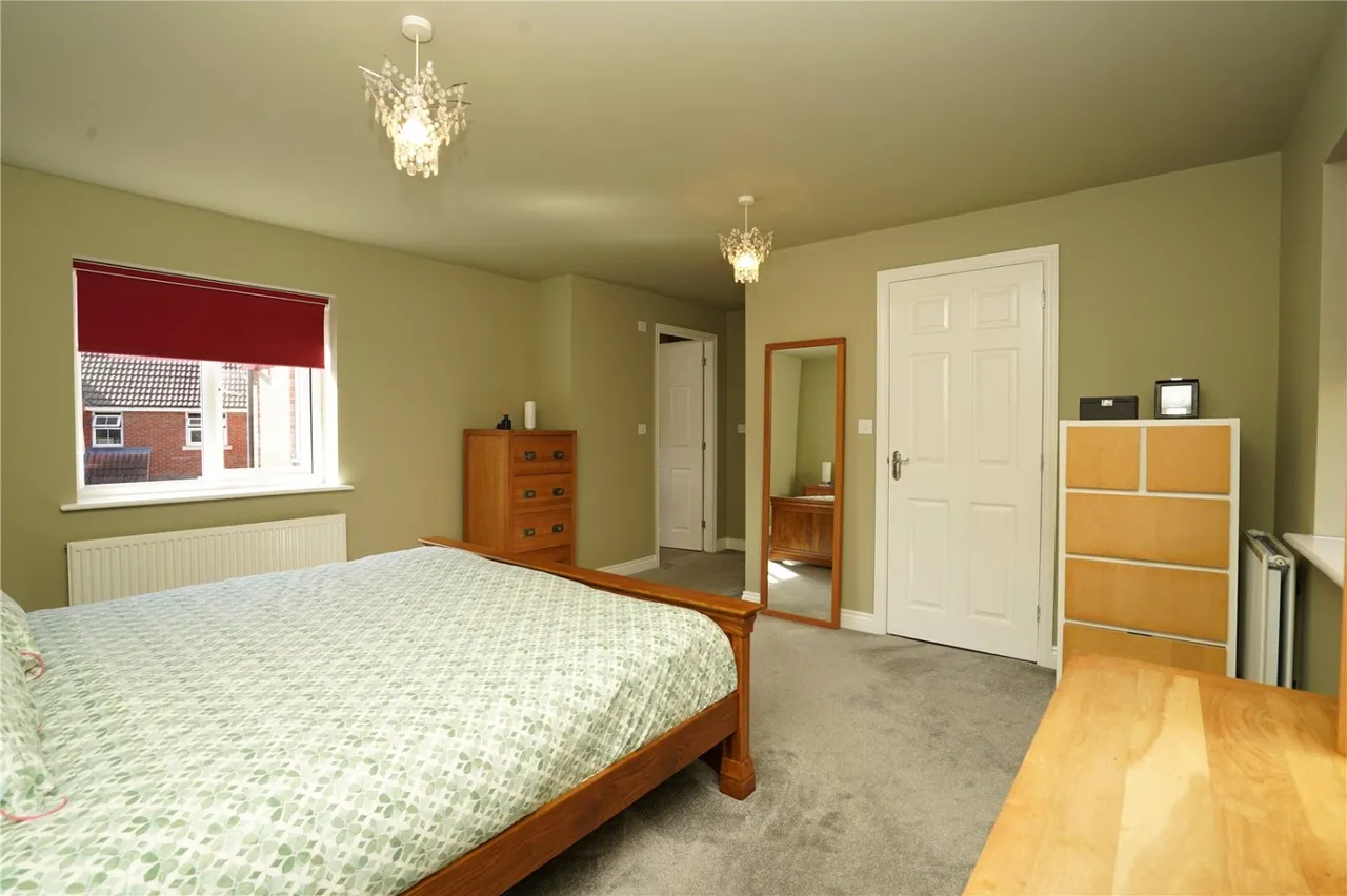 Langley Close, Bestwood Village, NG6, photo 18