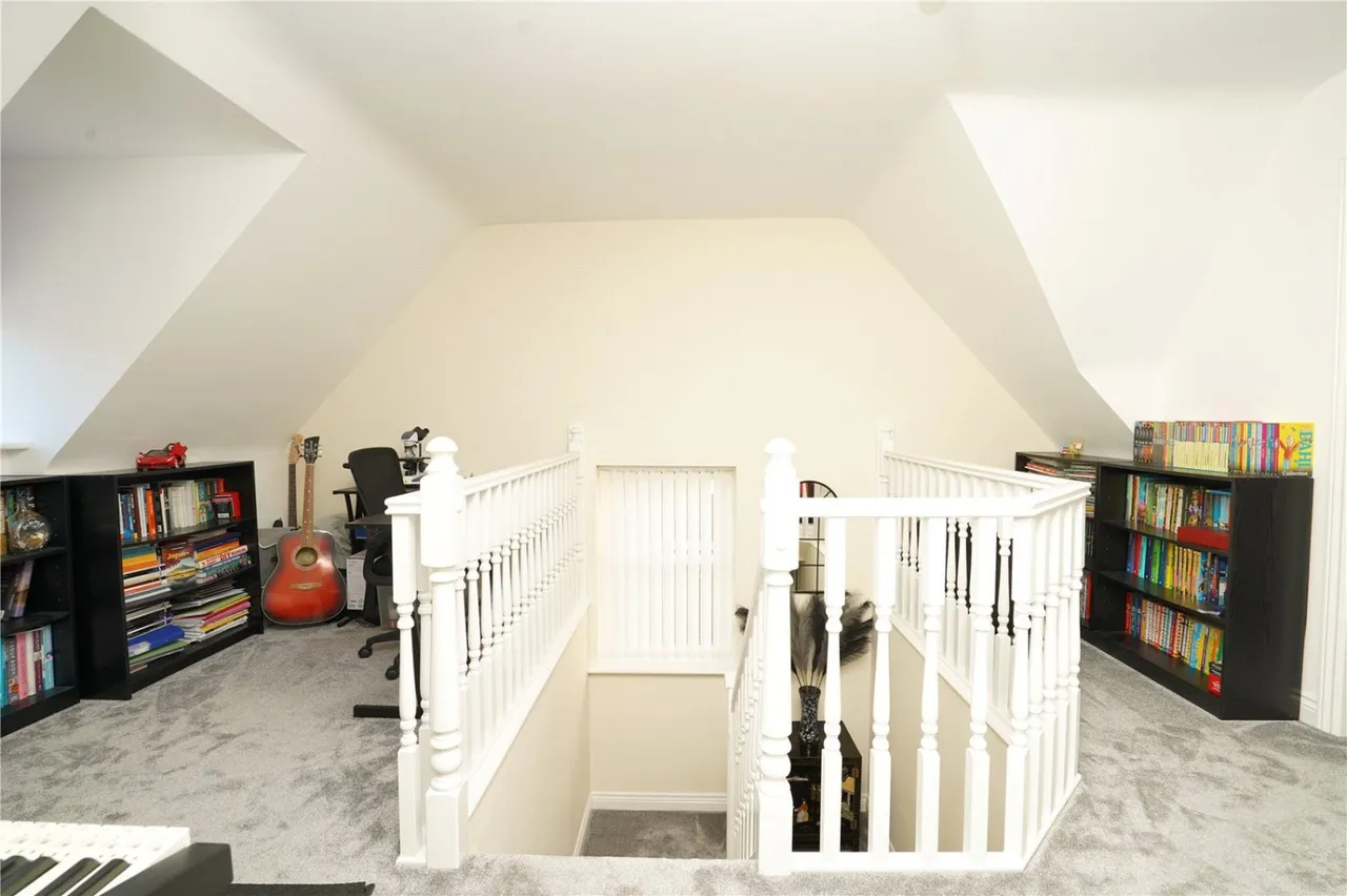 Langley Close, Bestwood Village, NG6, photo 37