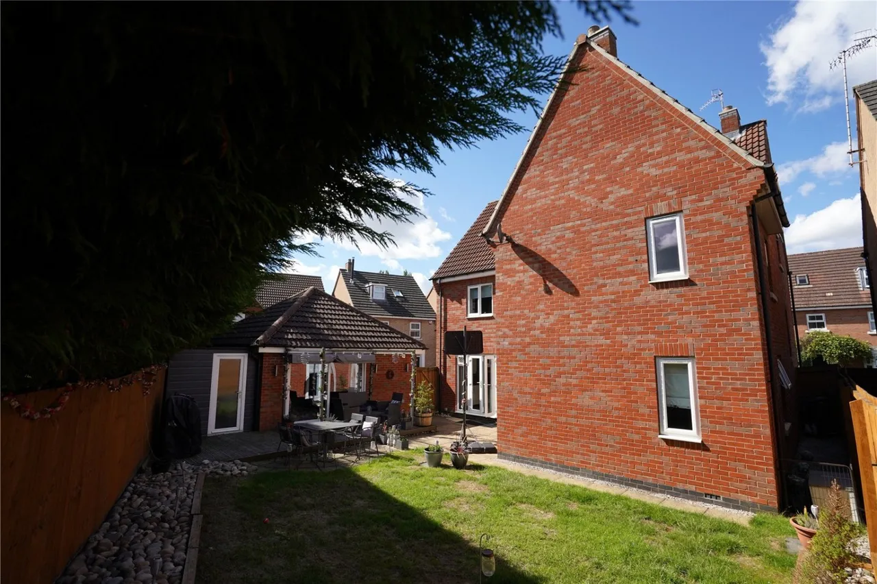Langley Close, Bestwood Village, NG6, photo 43