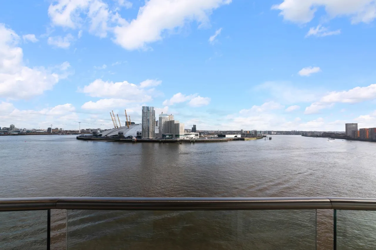 Fairmont Avenue, London, E14, photo 13
