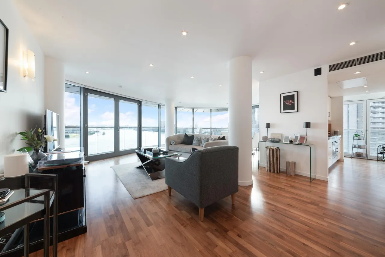 Fairmont Avenue, London, E14, photo 11