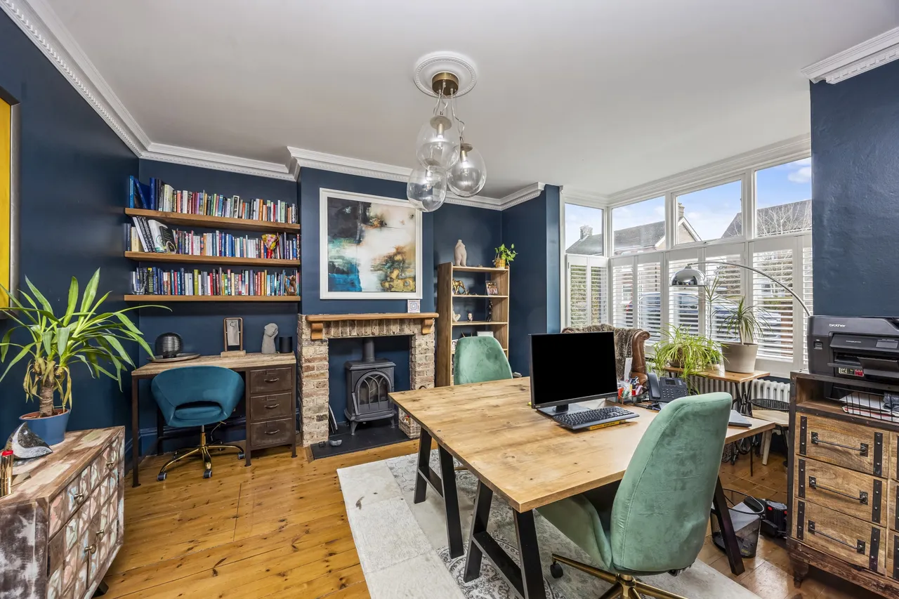 Haywards Road, Haywards Heath, RH16, photo 4