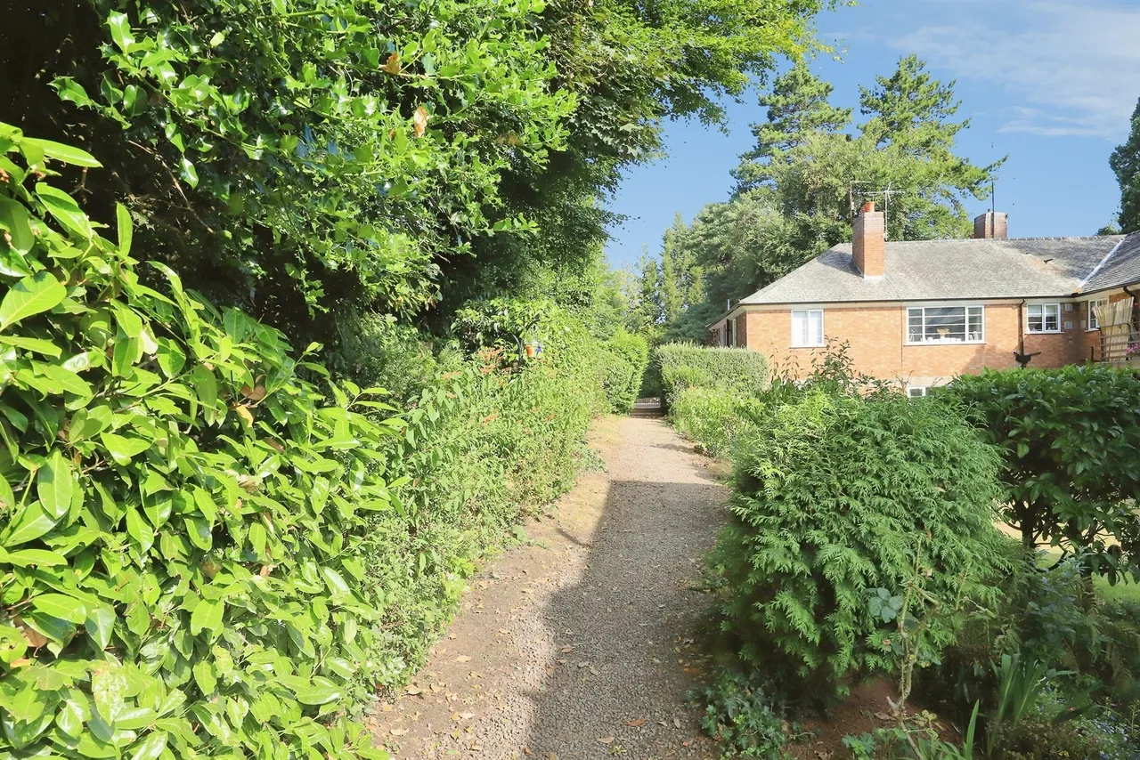 Comberton Road, Kidderminster, DY10, photo 15