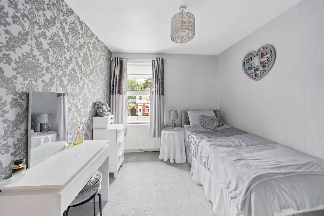 Hurst Street, Leigh, WN7, photo 9