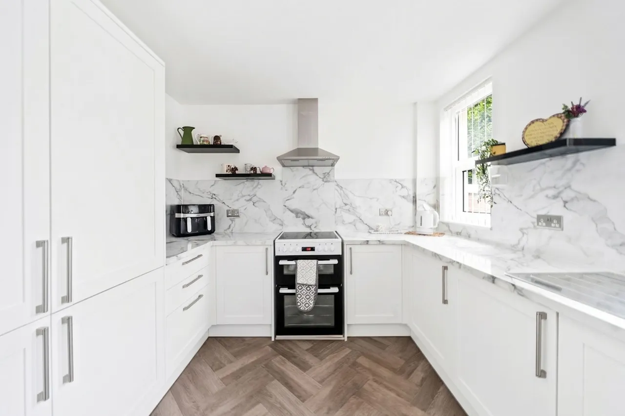 Hurst Street, Leigh, WN7, photo 5