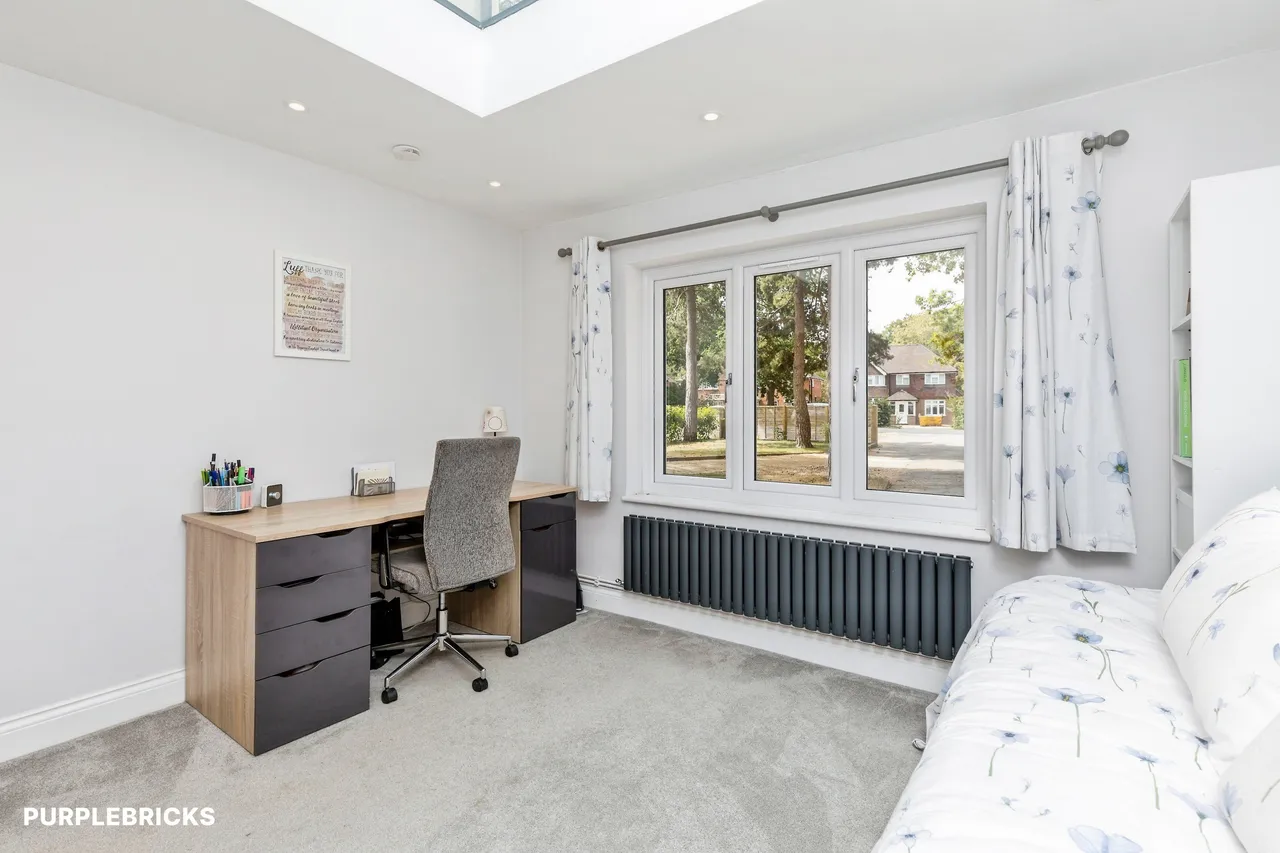 Balcombe Road, Horley, RH6, photo 47