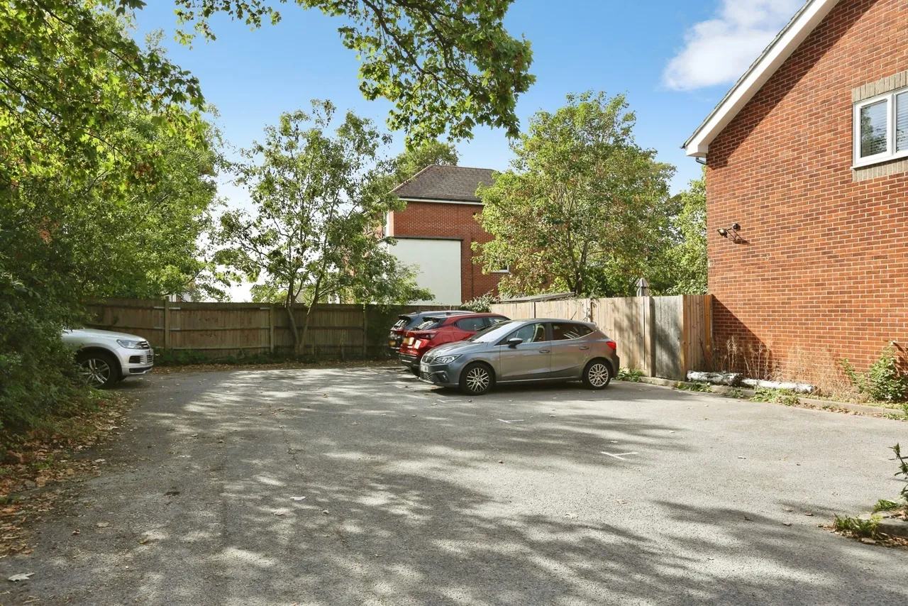 Kern Close, Southampton, SO16, photo 8