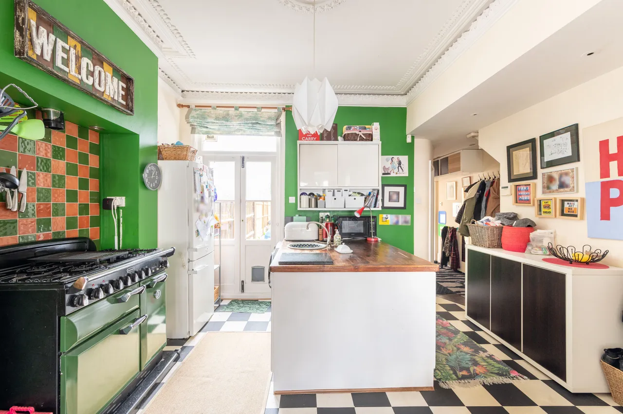 Ground Floor, 25 Fernside Road, London, photo 7