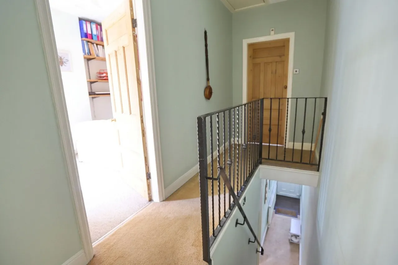 Park Street, Prestwich, M25, photo 7