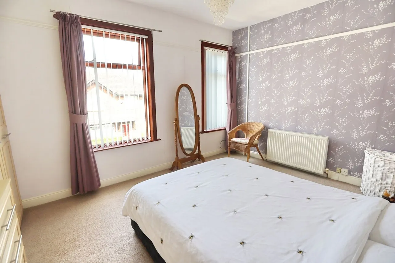 Park Street, Prestwich, M25, photo 9