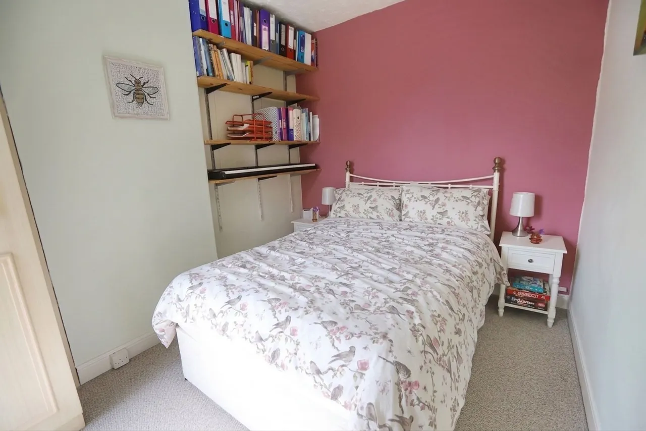 Park Street, Prestwich, M25, photo 10