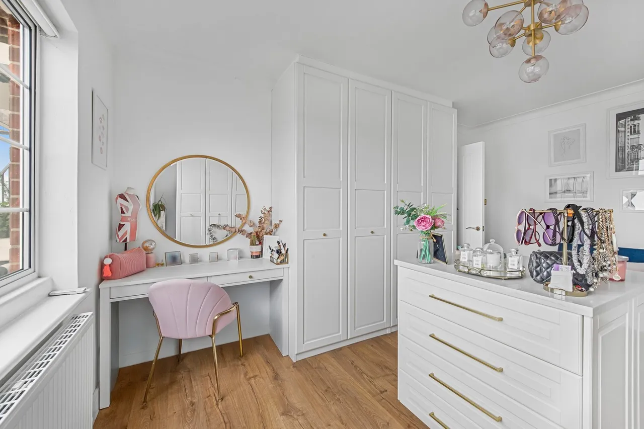 Upper Richmond Road West, London, SW14, photo 8