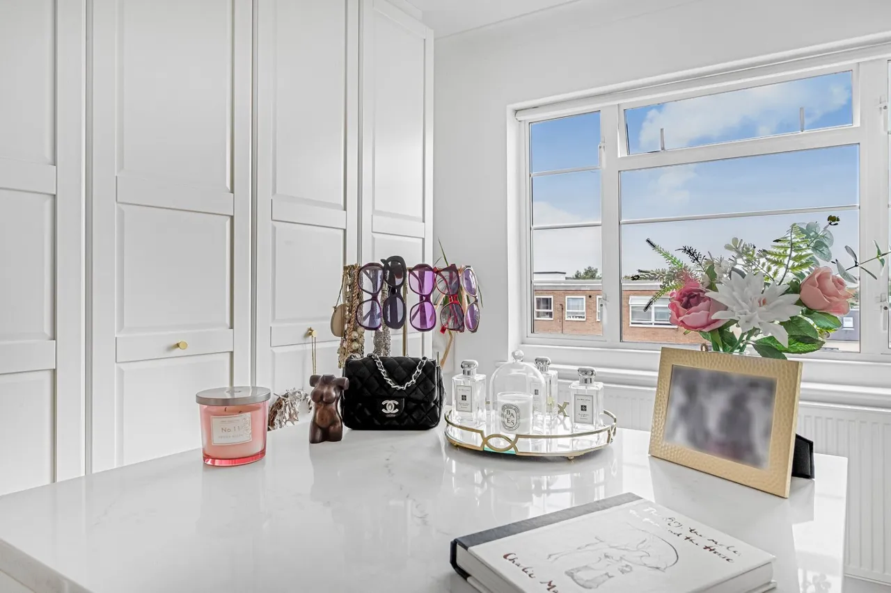 Upper Richmond Road West, London, SW14, photo 11