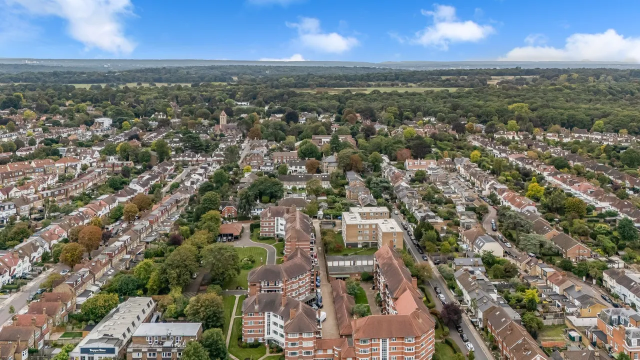 Upper Richmond Road West, London, SW14, photo 16