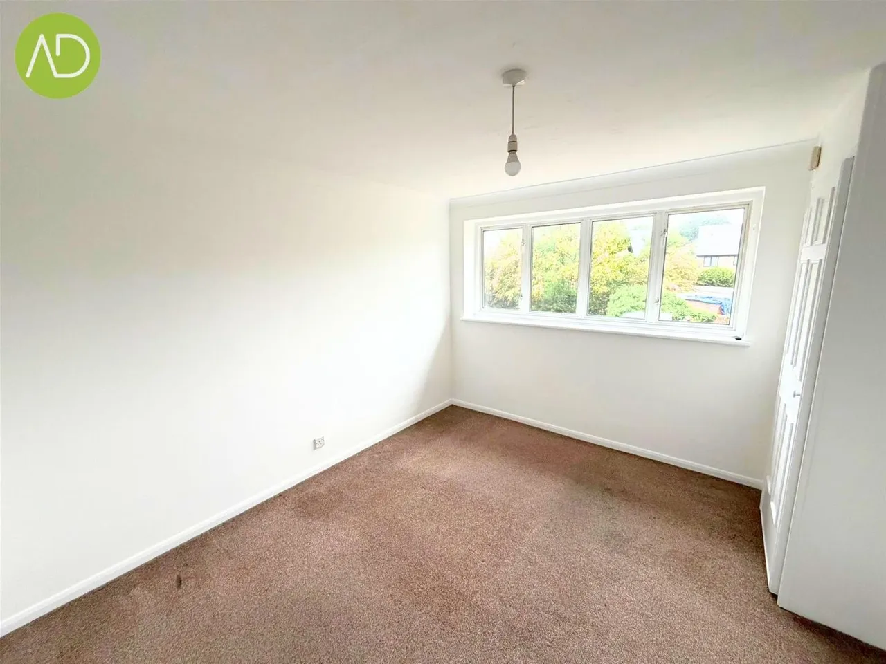 High Road Wormley, Broxbourne EN10 6LG, photo 9