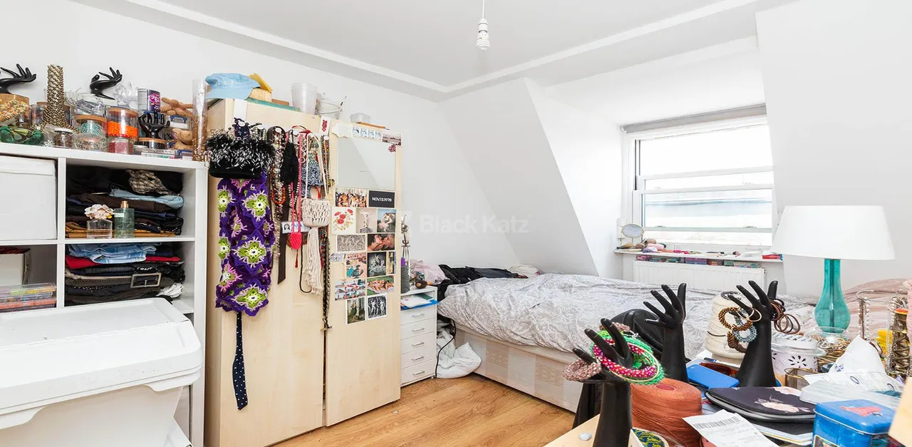 Camden High Street, NW1, photo 7