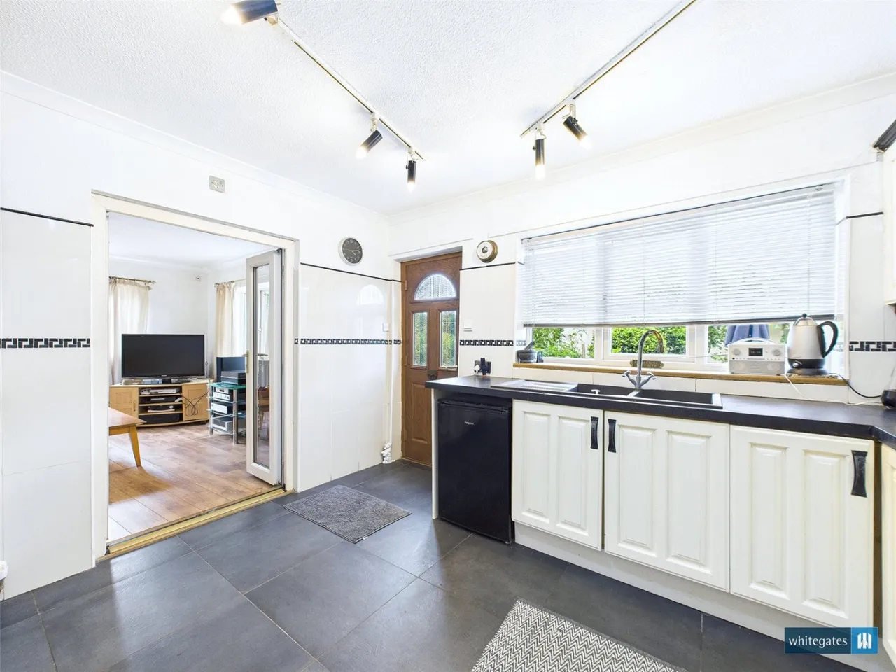 Shaw Lane, Fenwick, DN6, photo 12