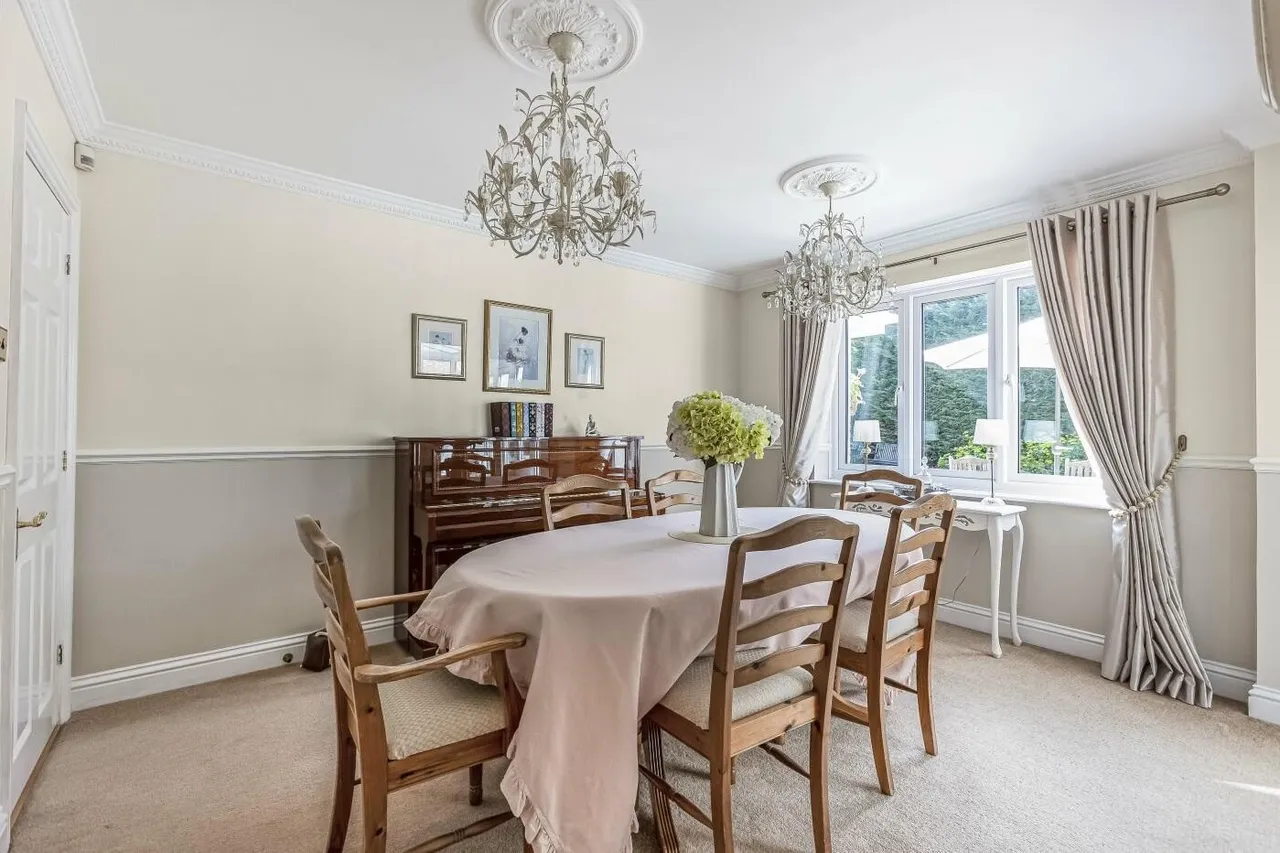 Poets Gate St James Parish, Goffs Oak EN7 6SB, photo 16
