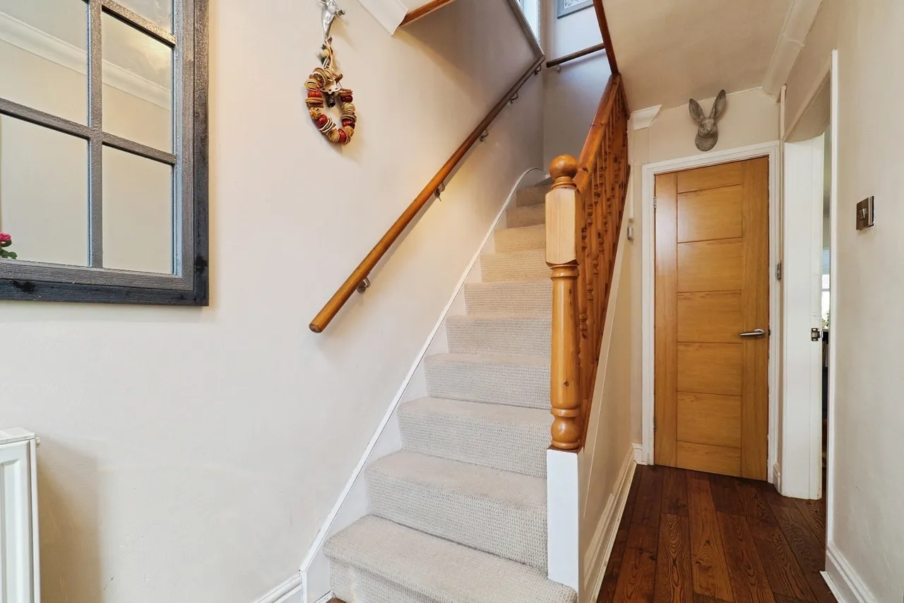 Lilac Crescent, Beeston, Nottingham, Nottinghamshire, NG9, photo 22