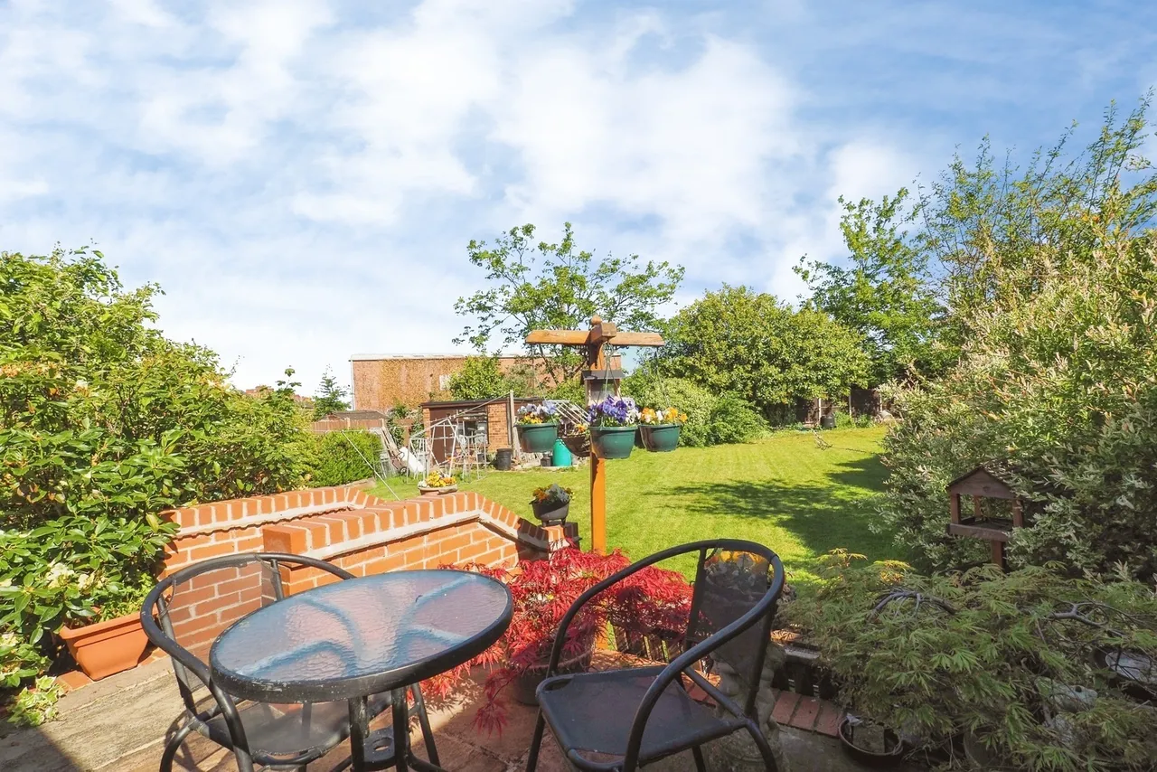 Lilac Crescent, Beeston, Nottingham, Nottinghamshire, NG9, photo 26