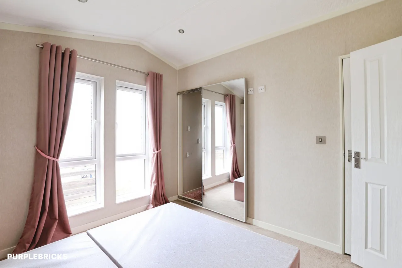 Tallington Lakes, Stamford, PE9, photo 11