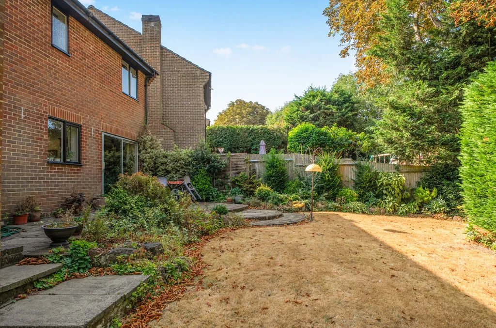 Beaumont Road, Purley CR8 2EG, photo 19