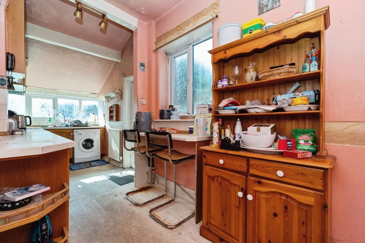 Rutland Avenue, Firswood, M16, photo 9