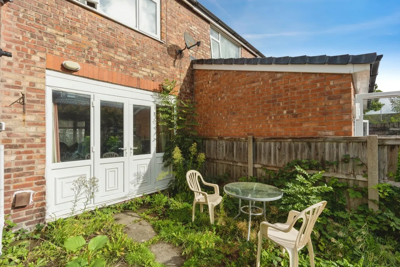 Rutland Avenue, Firswood, M16, photo 14