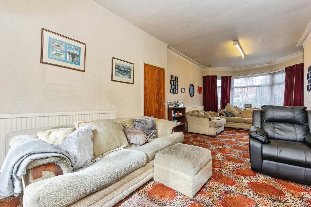 Rutland Avenue, Firswood, M16, photo 12