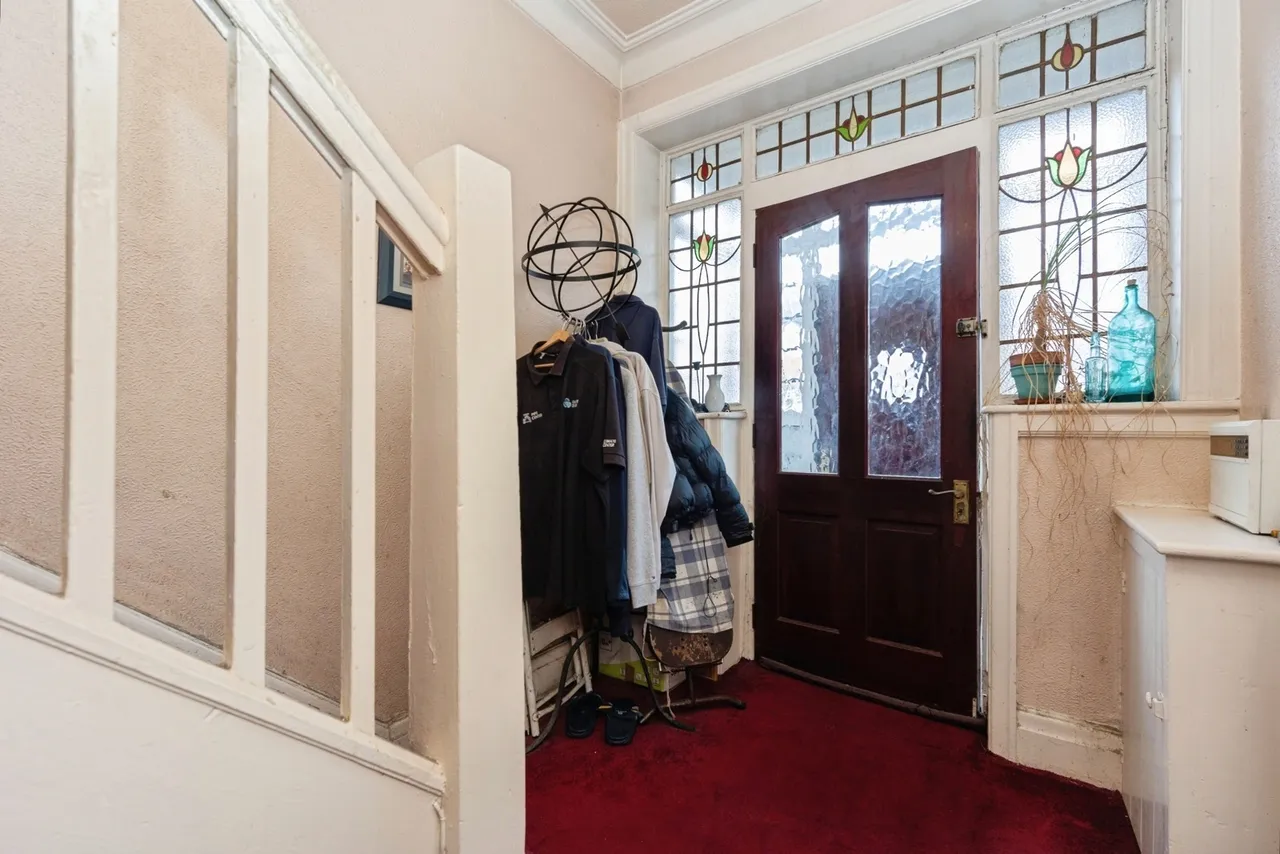 Rutland Avenue, Firswood, M16, photo 17