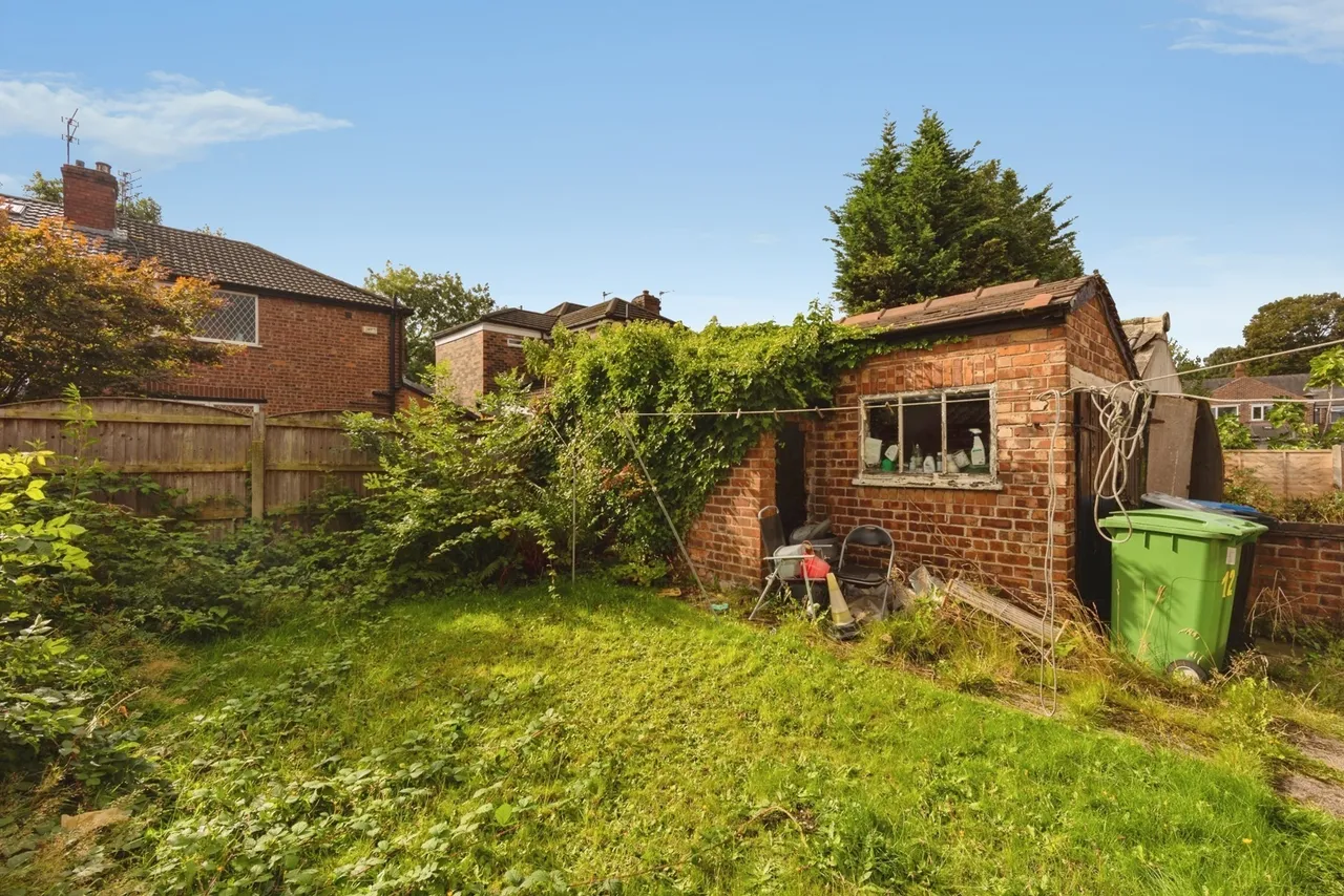 Rutland Avenue, Firswood, M16, photo 15