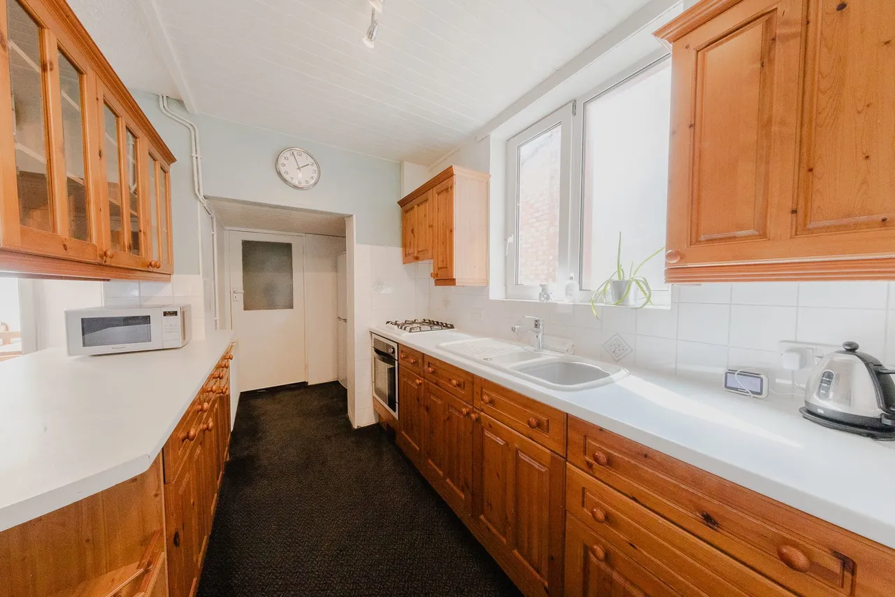 Aylesbury Street West, Wolverton, MK12, photo 5