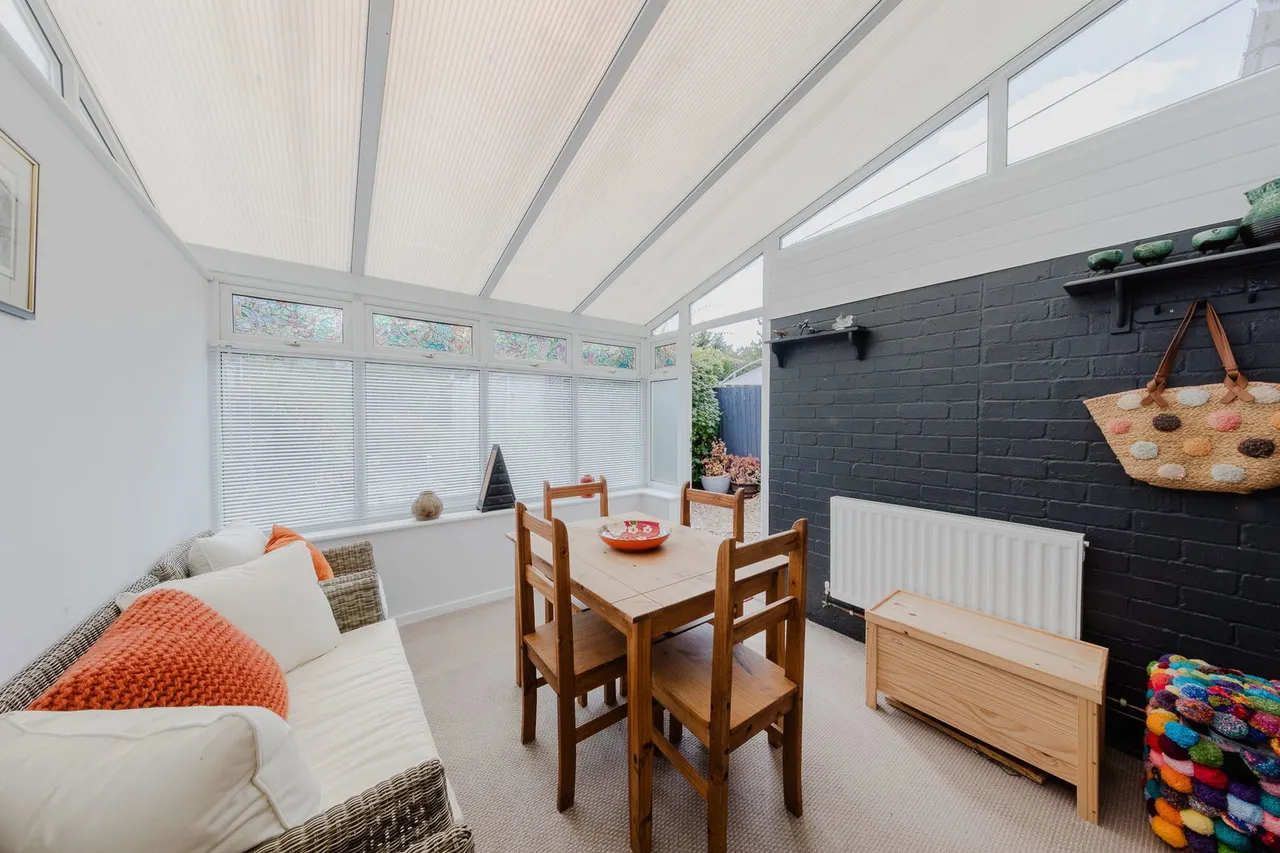Aylesbury Street West, Wolverton, MK12, photo 8